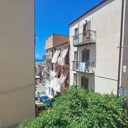 La Casa Del Fornaio - Lulu 체팔루